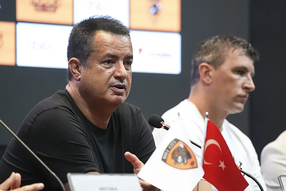 Hull City durdurulamıyor! Acun Ilıcalı adım adım hedefe yürüyor - 2 Hull City durdurulamıyor! Acun Ilıcalı adım adım hedefe yürüyor - 2