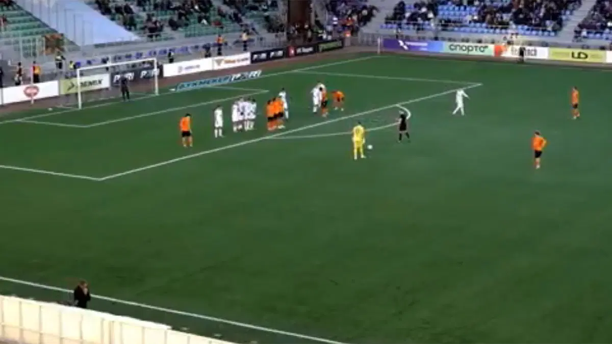 Kaleciden sıra dışı gol
