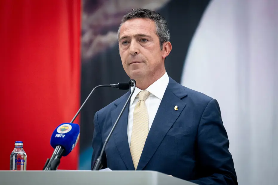 Ali Koç ocak ayı için transfer müjdesini verdi: "Devre arasında gerçekleşecek" diyerek duyurdu - 6 Ali Koç ocak ayı için transfer müjdesini verdi: "Devre arasında gerçekleşecek" diyerek duyurdu - 6