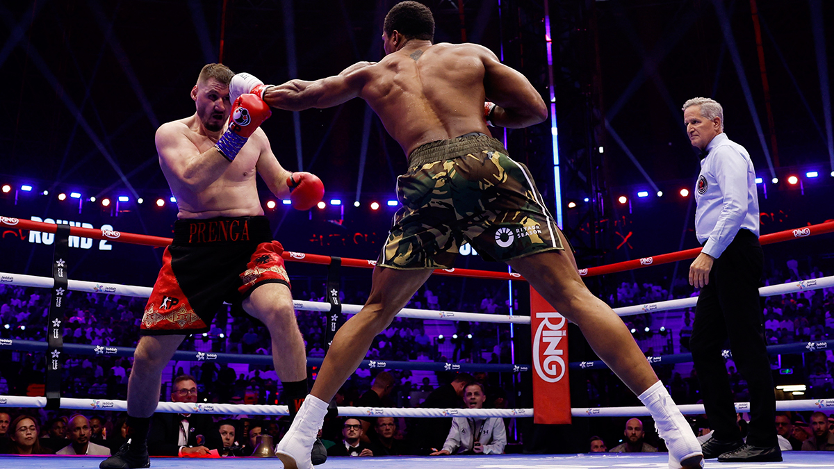 Anthony Joshua'dan ringlere efsane geri dönüşAnthony Joshua'dan ringlere efsane geri dönüş