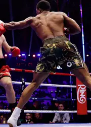 Anthony Joshua'dan ringlere efsane geri dönüşAnthony Joshua'dan ringlere efsane geri dönüş