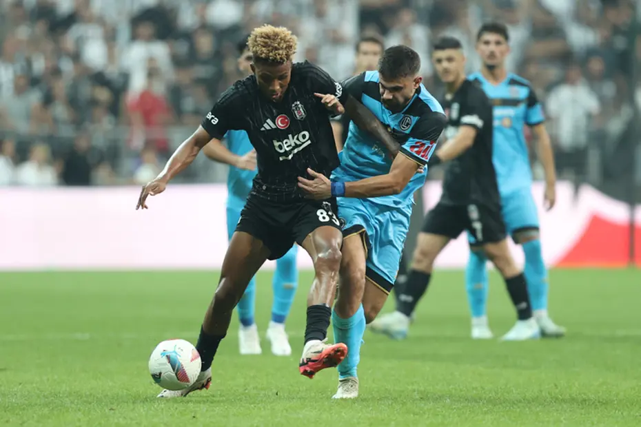 Sadece 1 maç kaçırdı! Beşiktaş'ta stopere sürpriz hamle: "Takımın kilit ismi" sözleriyle duyurdular - 4