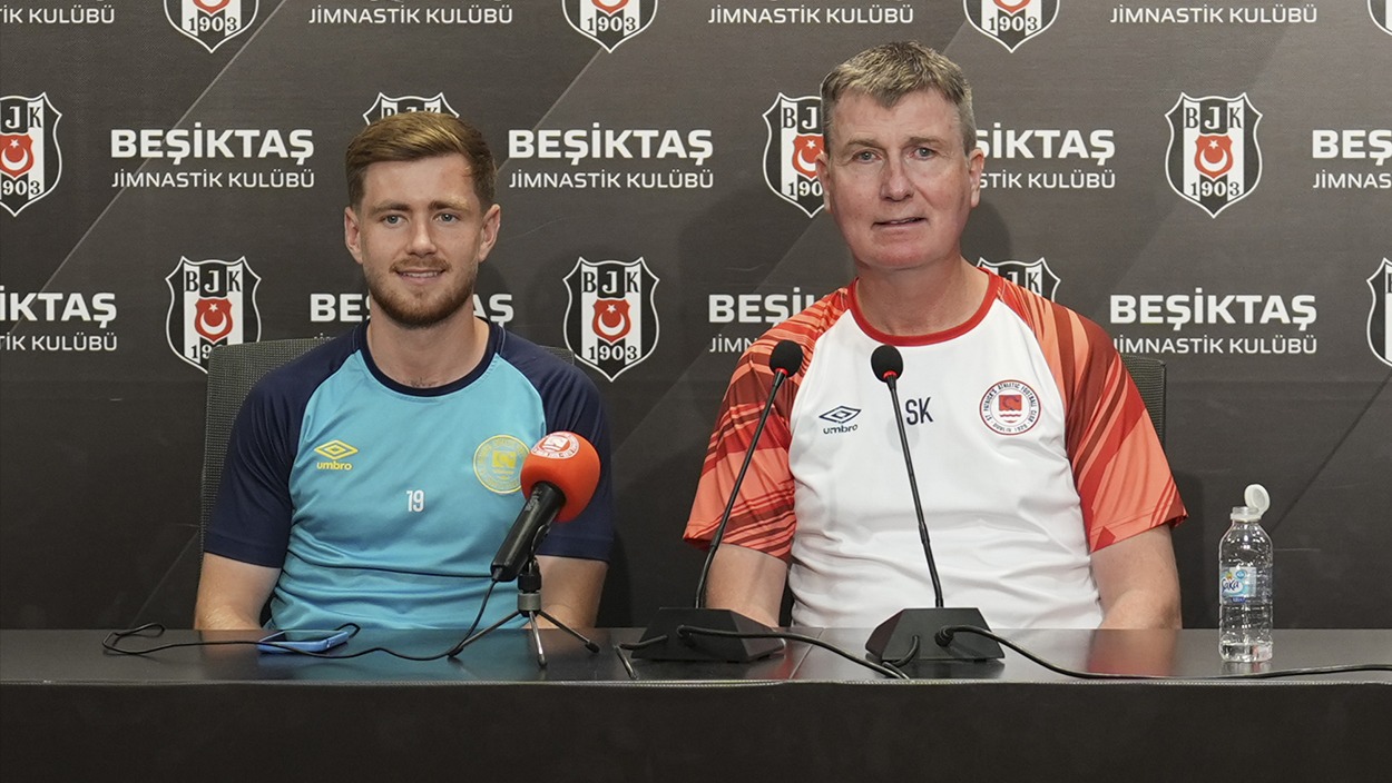 Barry Baggley'den Beşiktaş yorumu: "Burada oynamanın zor olduğunu duydum"