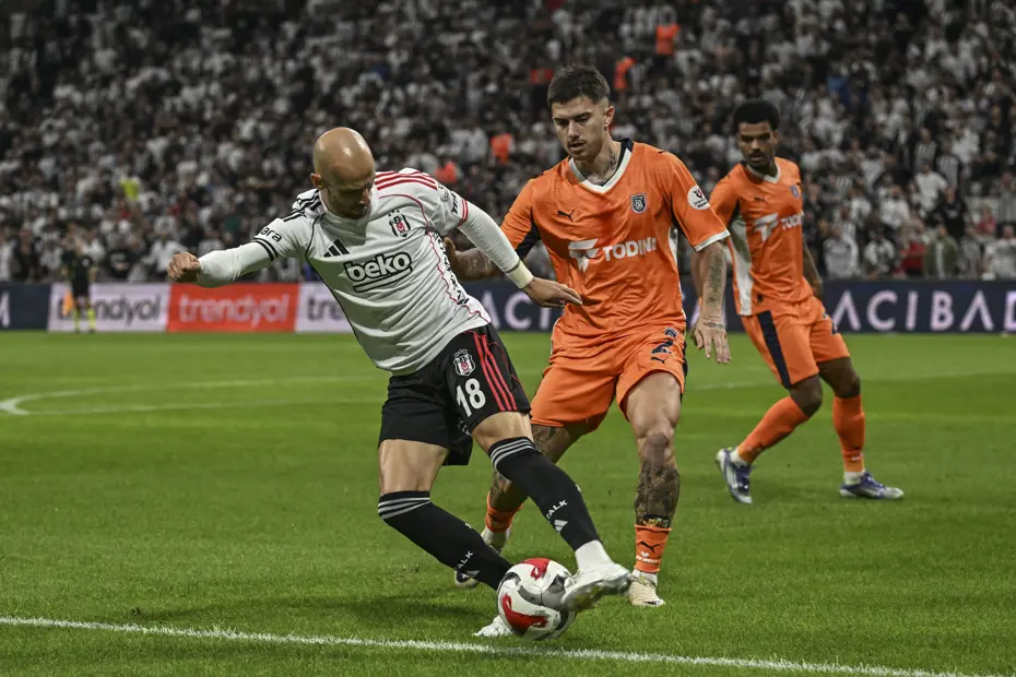 Trio'da büyük ters köşe: Beşiktaş-Başakşehir maçına damga vuran pozisyon için olay yorum - 3