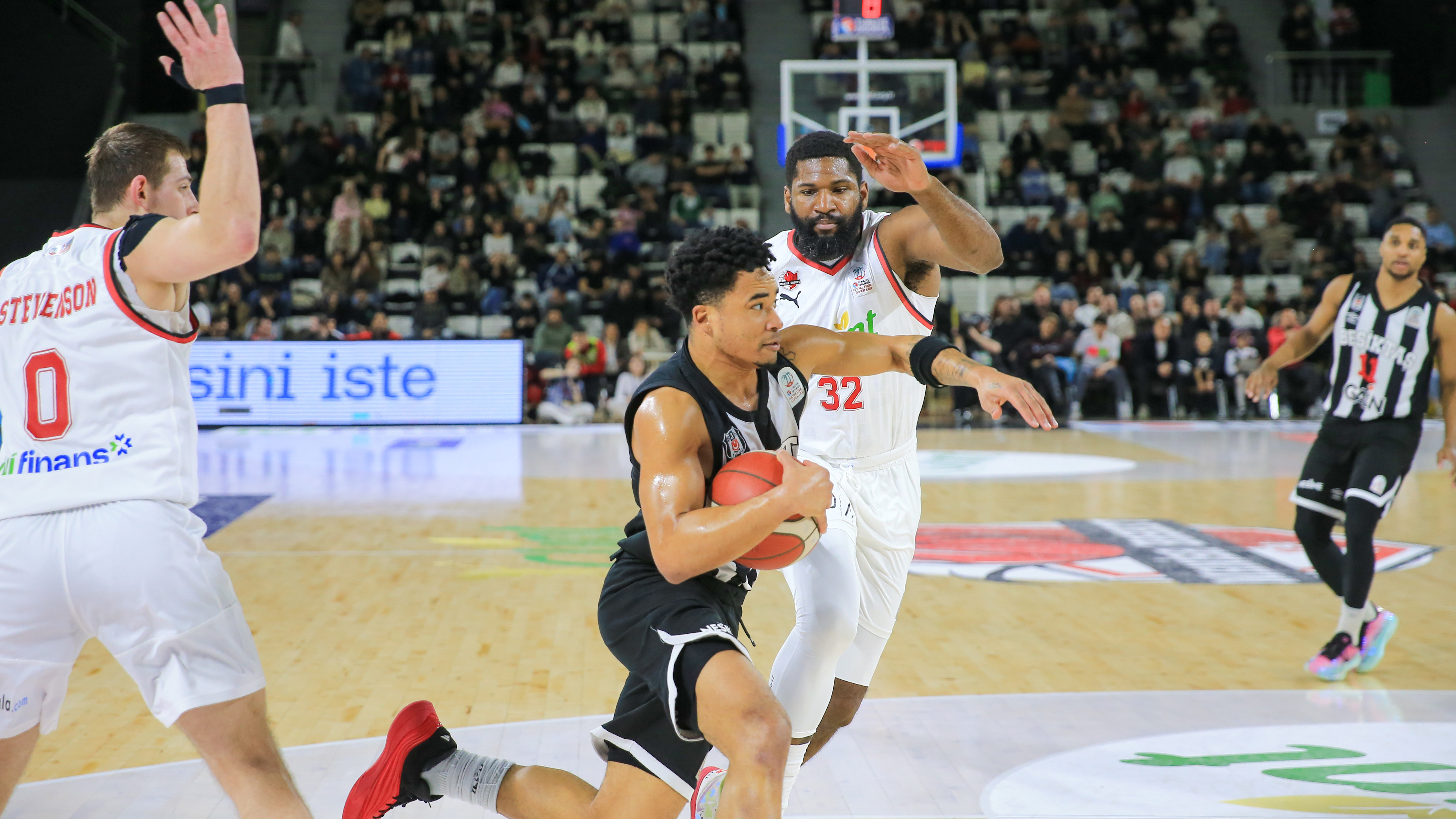 Beşiktaş GAİN, Manisa'da 