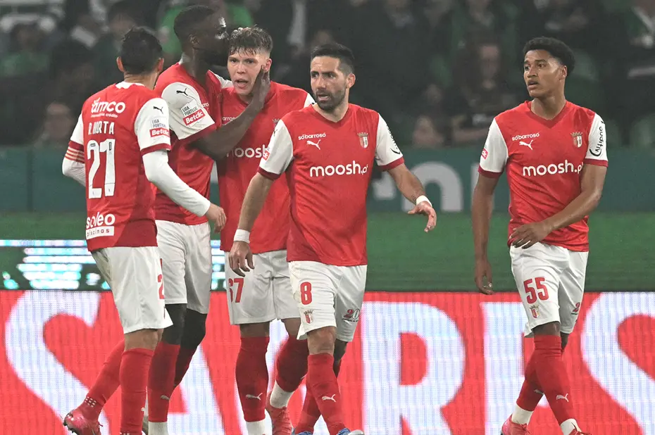 Fenerbahçe'nin UEFA Avrupa Ligi'ni ilk 8'de bitirme ihtimali ortaya çıktı: Yapay zeka hesapladı - 5 Fenerbahçe'nin UEFA Avrupa Ligi'ni ilk 8'de bitirme ihtimali ortaya çıktı: Yapay zeka hesapladı - 5