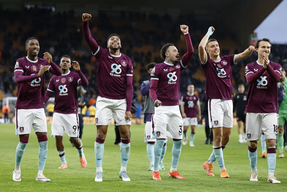 Maç bitti, Vitor Pereira taraftarlara tartıştı: Portekizliyle ilgili karar jet hızıyla çıktı - 2