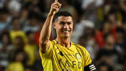 Al-Nassr'dan muhteşem seri: Cristiano Ronaldo adım adım 1000 gole Al-Nassr'dan muhteşem seri: Cristiano Ronaldo adım adım 1000 gole