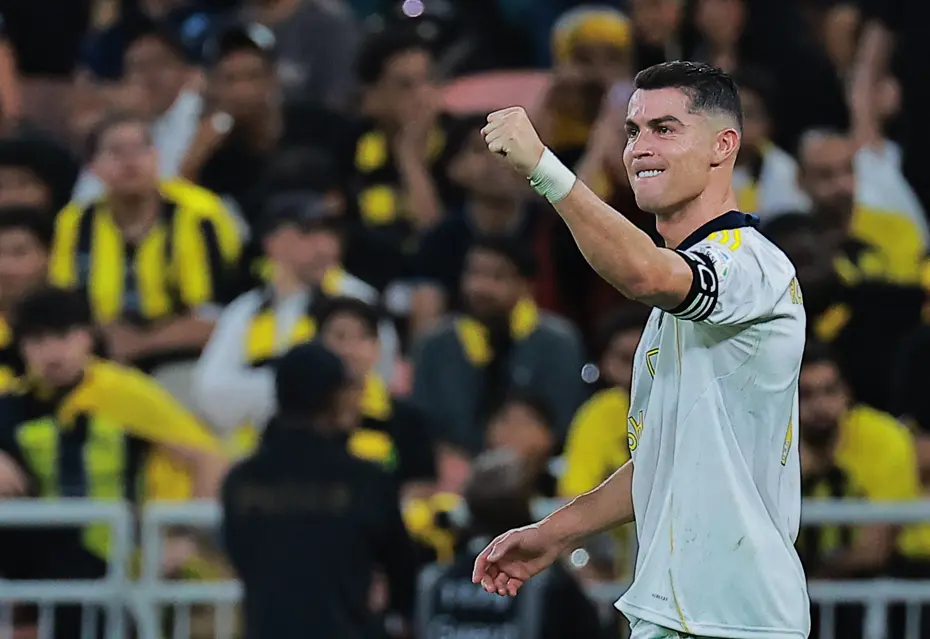 Cristiano Ronaldo'nun rekor serveti duyuruldu: Tarihte benzeri eşi benzeri görülmedi - 4