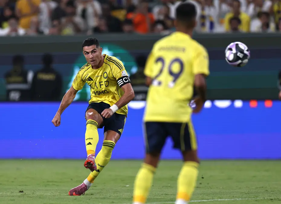 Cristiano Ronaldo'nun rekor serveti duyuruldu: Tarihte benzeri eşi benzeri görülmedi - 7