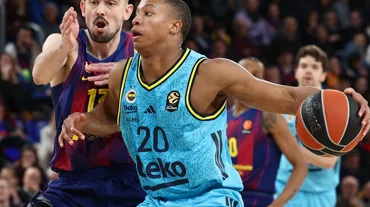 Fenerbahçe'de Devon Hall'e menisküs operasyonu