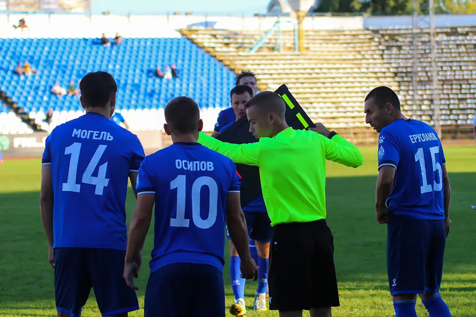 Gol sevincinde takla atarken sezonu kapattı: Kulübünden "ibretlik" paylaşım geldi - 4 Gol sevincinde takla atarken sezonu kapattı: Kulübünden "ibretlik" paylaşım geldi - 4