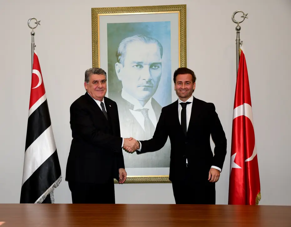 Beşiktaş'ta sol kanat sil baştan: Eduard Graf önerdi, görüşmeler başladı - 3 Beşiktaş'ta sol kanat sil baştan: Eduard Graf önerdi, görüşmeler başladı - 3