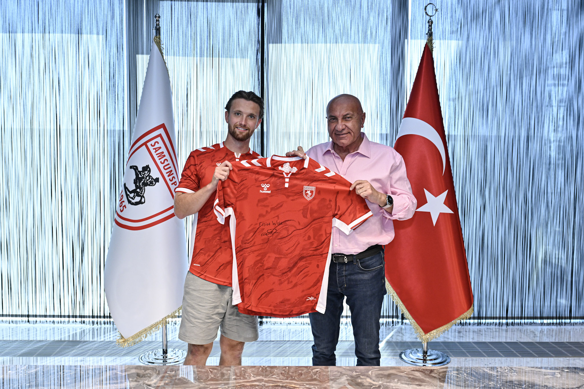 Samsunspor'a İskoç orta saha
