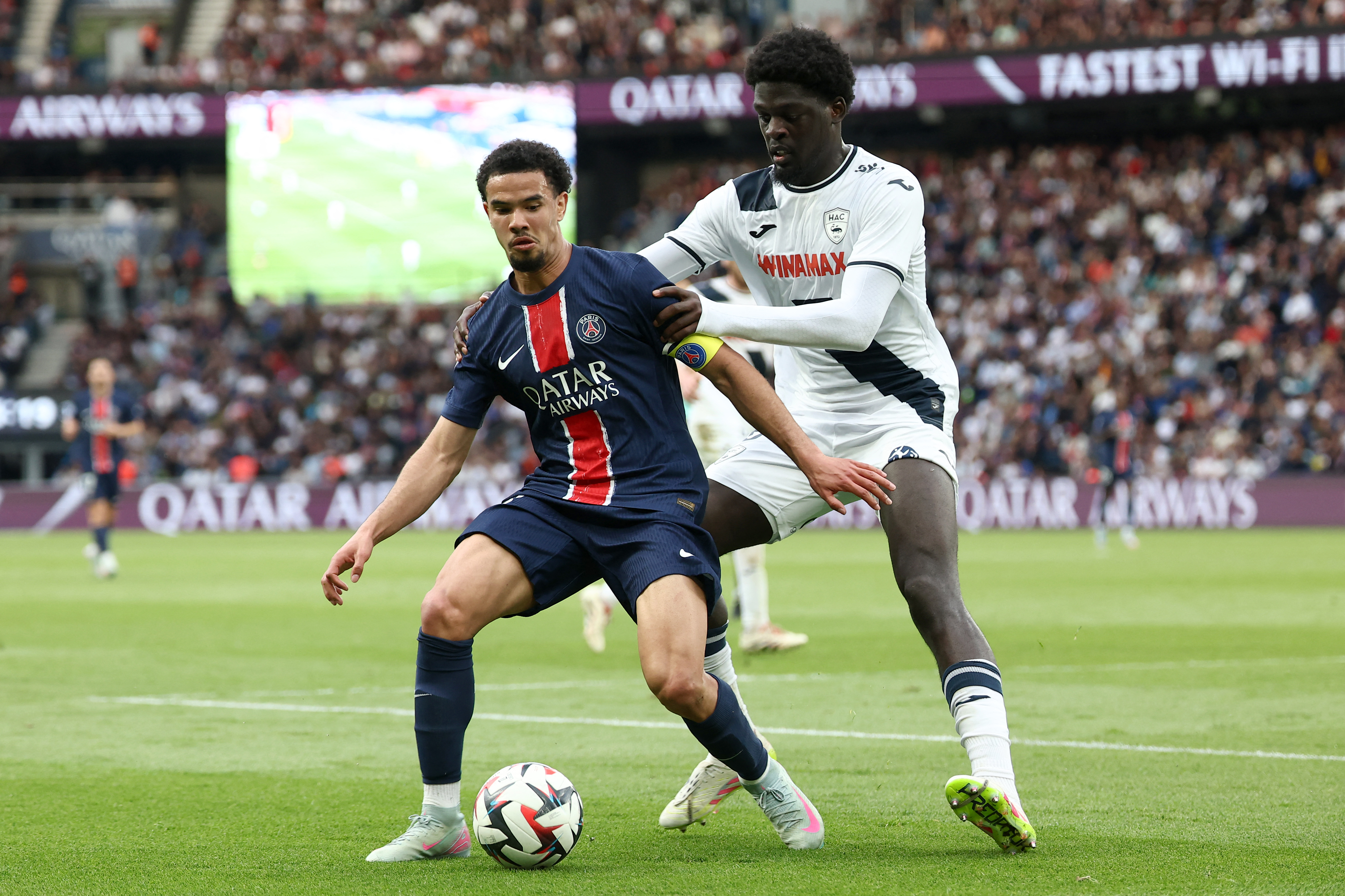 Beşiktaş'ta stoper transferi için sürpriz aday