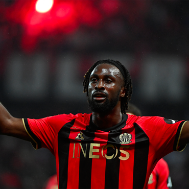 Fenerbahçe transfer için bastırıyor: Teklif 25 milyon euroya çıkartıldı