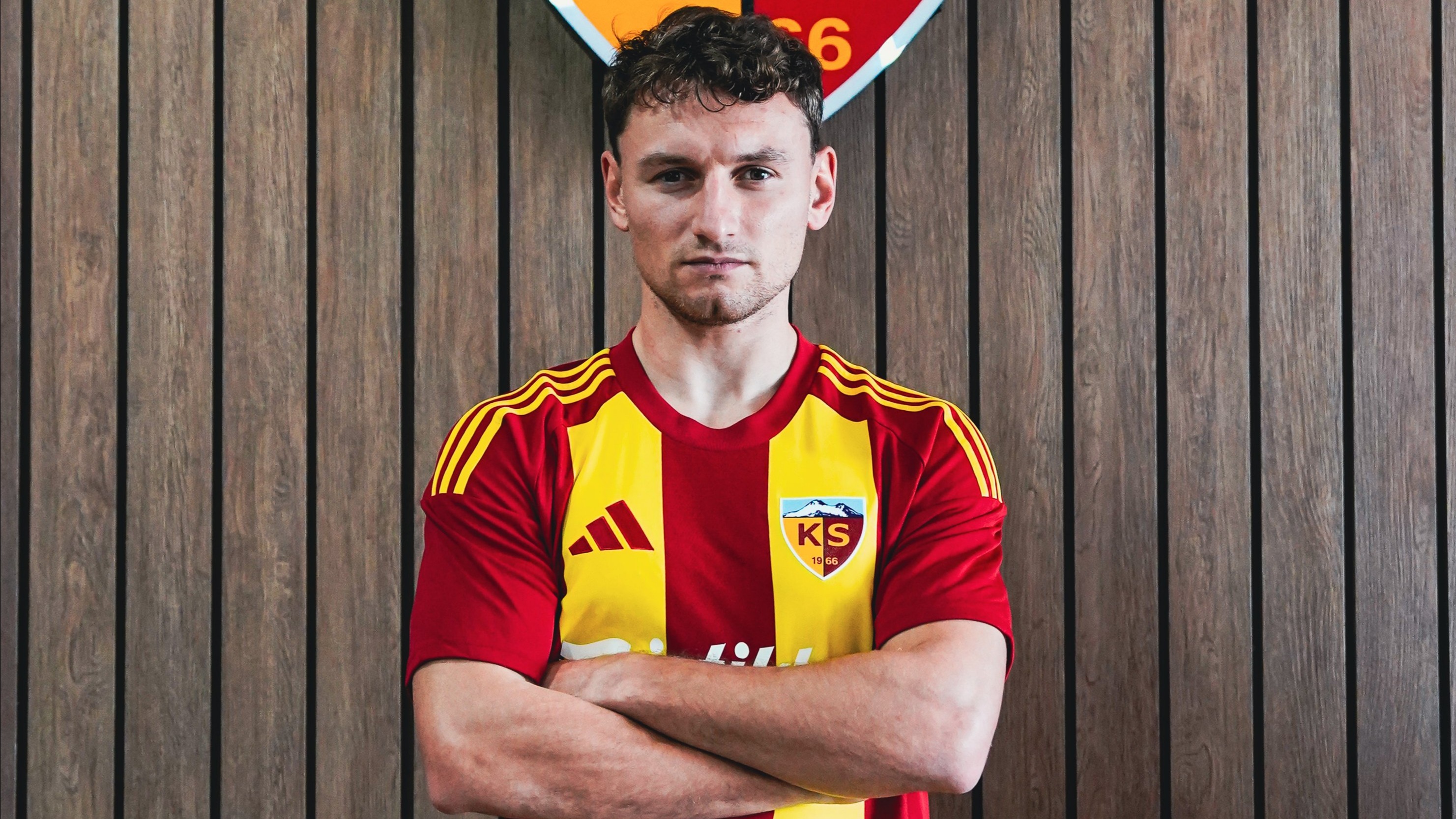 Kayserispor'a Rus golcü