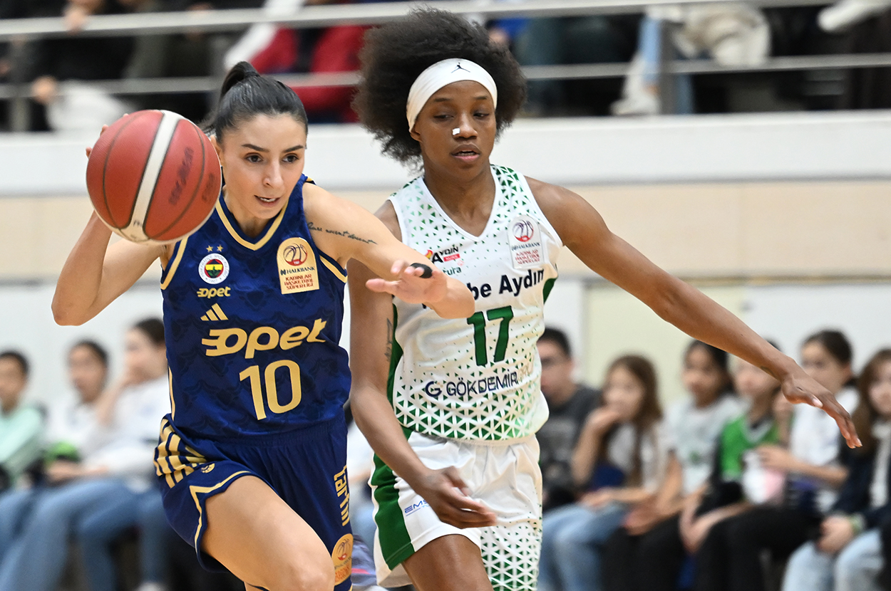 Fenerbahçe Opet'ten deplasmanda 30 sayı fark