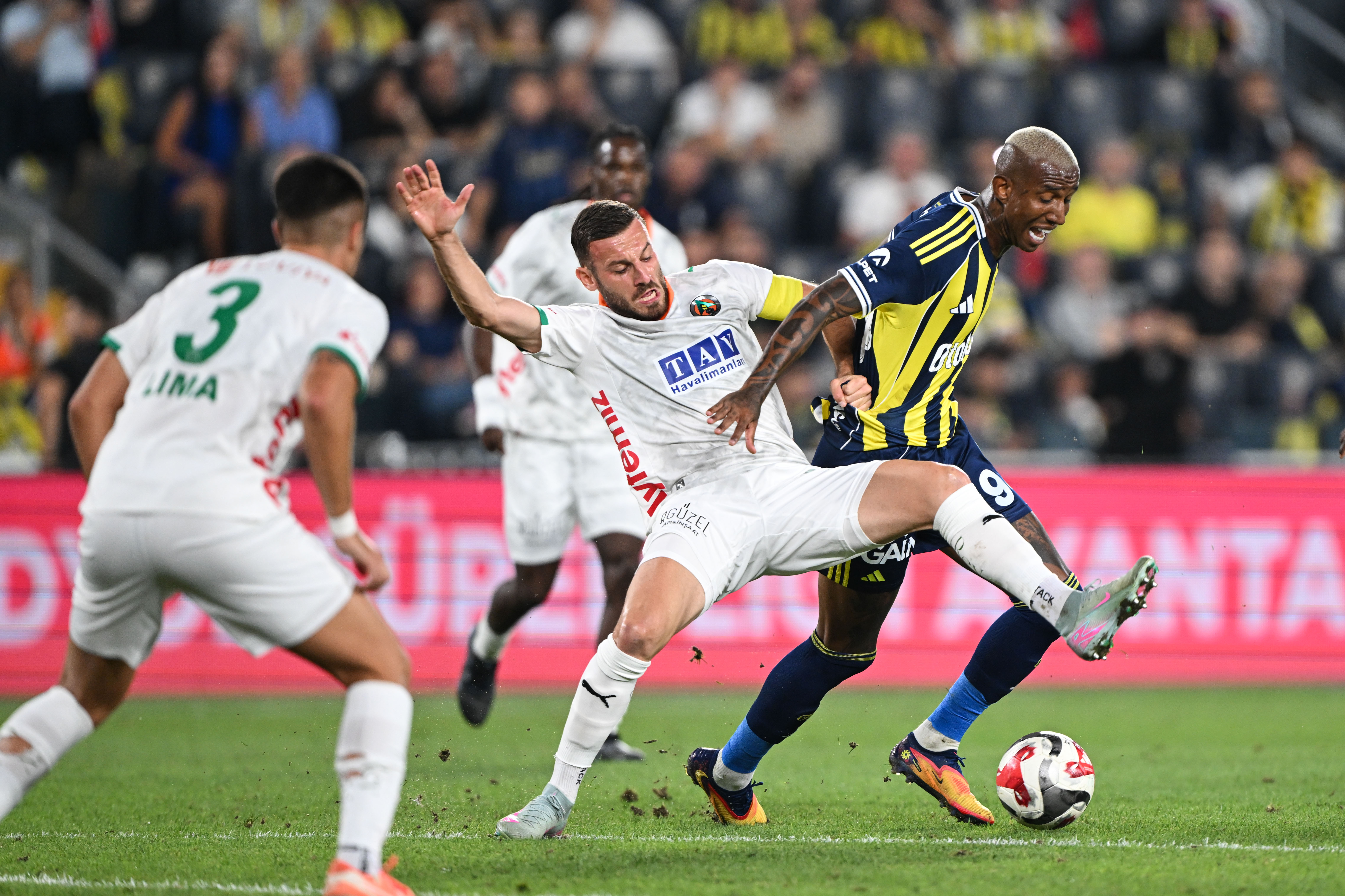Fenerbahçe-Alanyaspor maçının VAR kayıtları açıklandı