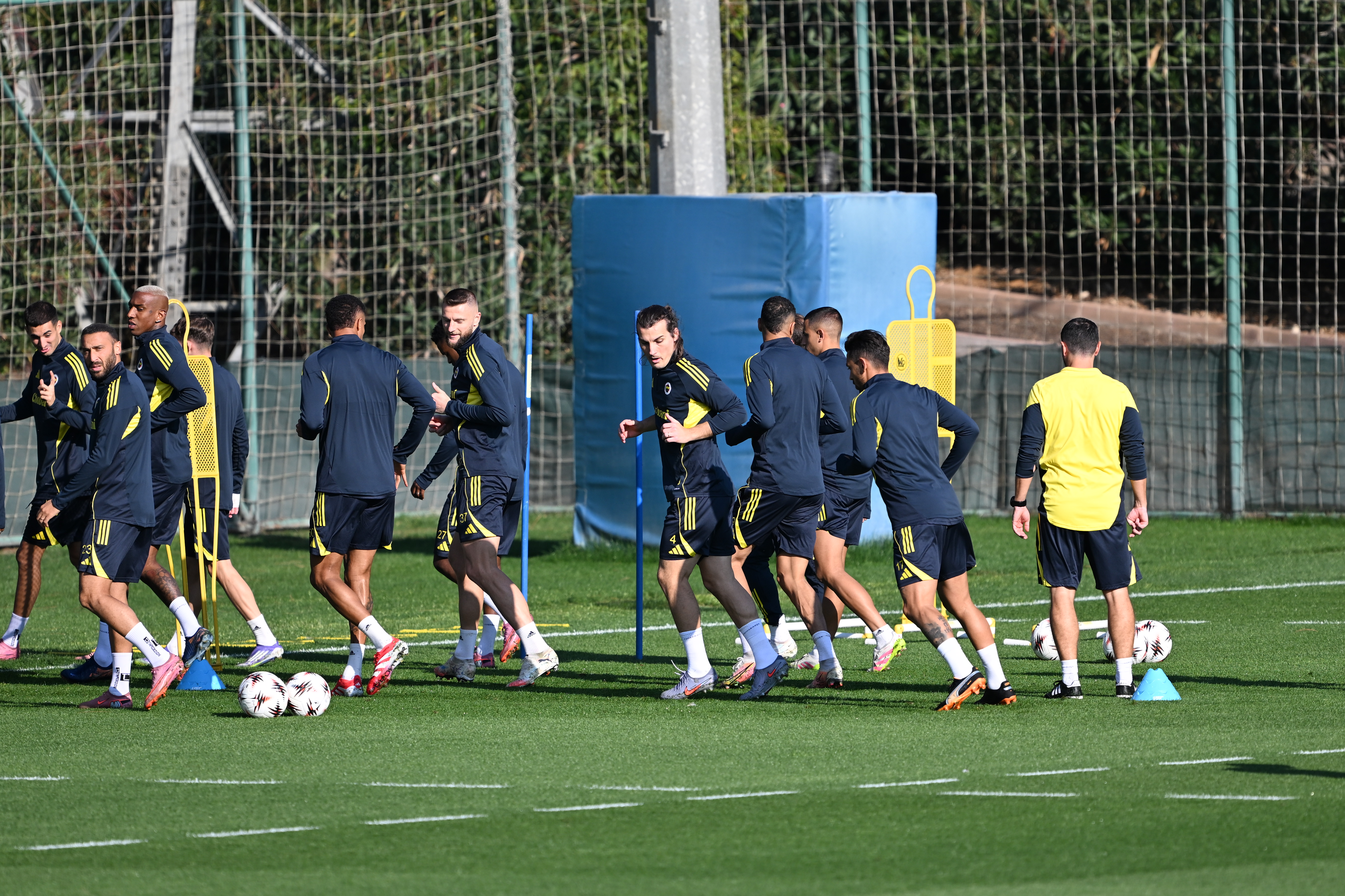 Fenerbahçe'de Samsun Öncesi 'Hasta Ziyareti' Gündemi: 3 Eksik!