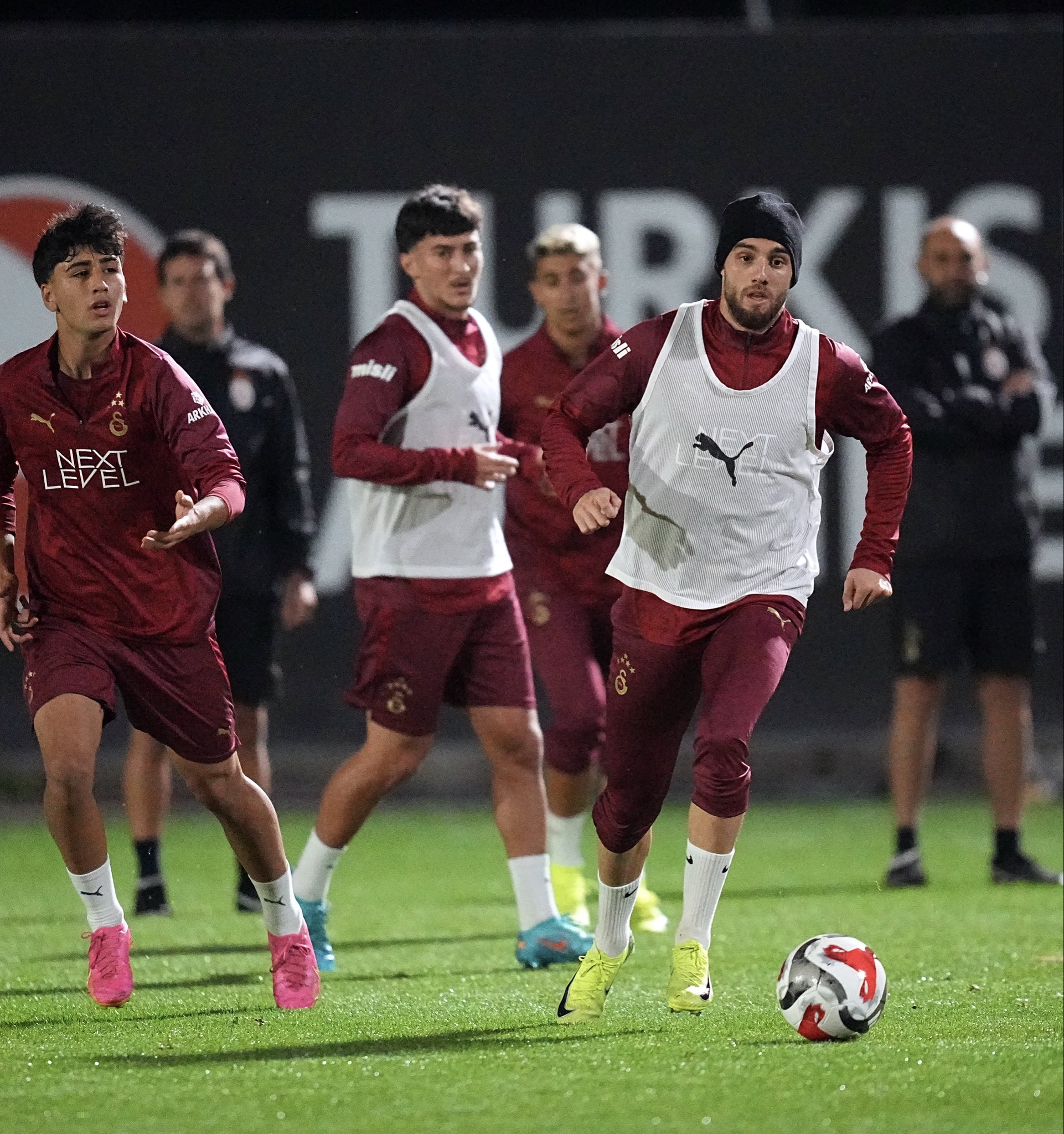 Galatasaray'da hazırlıklar sürüyor: 3 isim için sakatlık açıklaması - 1