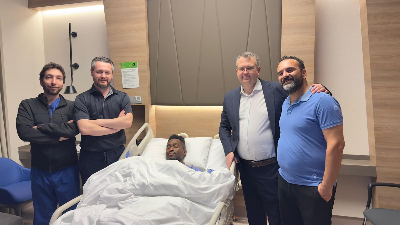 Anadolu Efes'in tecrübeli oyuncusu ameliyat edildi