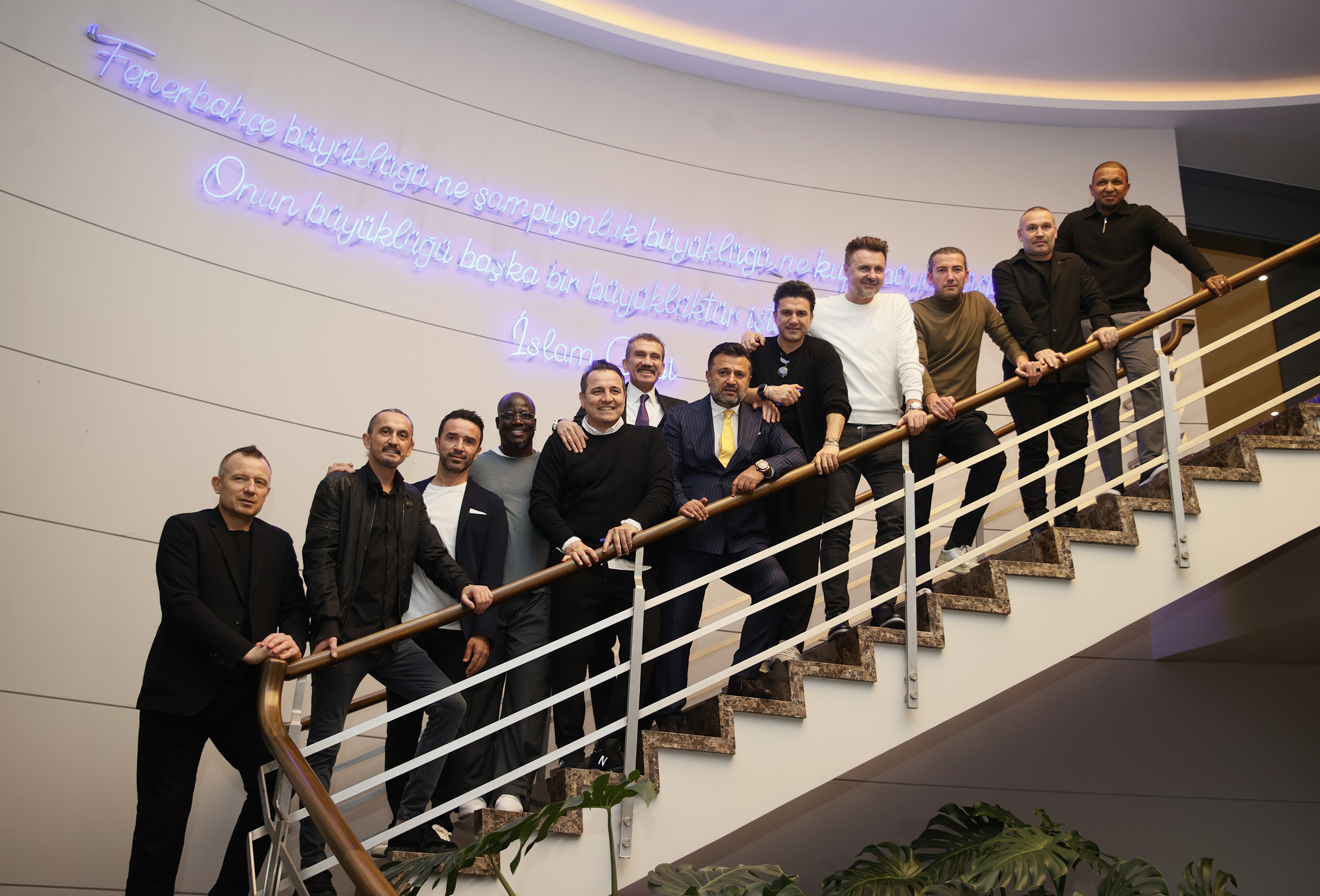 Fenerbahçe'nin Emekli Alay Komutanları Toplandı: Derbiyi Sahada Değil, Masada Kazandılar!