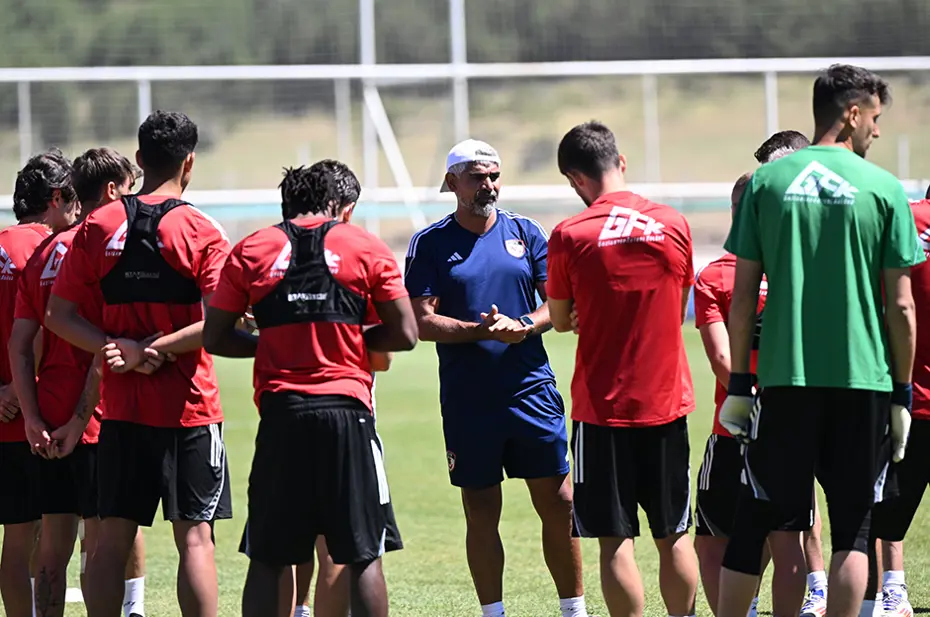 SON DAKİKA | Süper Lig'de teknik direktör ayrılığı resmen duyuruldu - 2 SON DAKİKA | Süper Lig'de teknik direktör ayrılığı resmen duyuruldu - 2