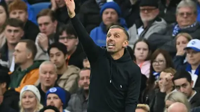 Rosenior'u Chelsea'ye kaptıran Strasbourg, jet hızıyla yeni hocasını buldu Rosenior'u Chelsea'ye kaptıran Strasbourg, jet hızıyla yeni hocasını buldu