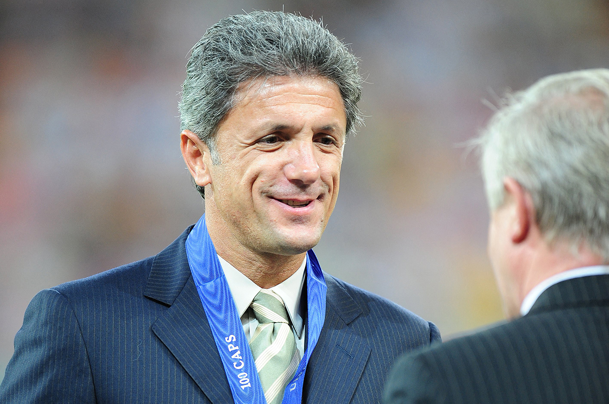 Galatasaray'ın efsanesi Popescu'nun tercihi Türkiye oldu