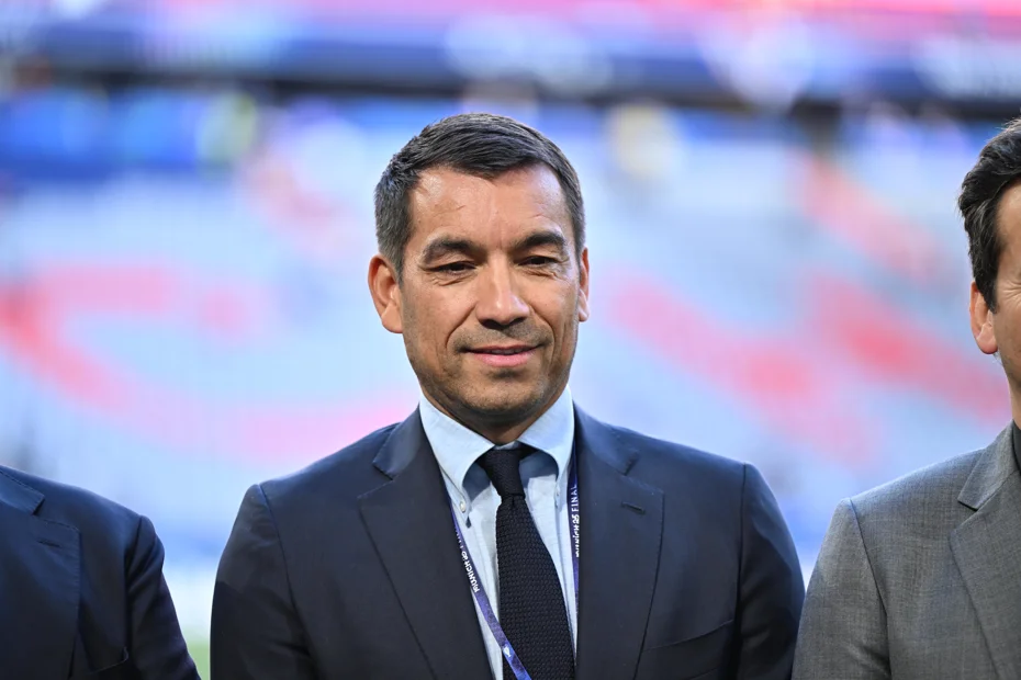 Giovanni van Bronckhorst dünya devine imzayı attı - 1