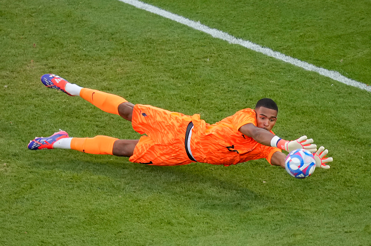 Galatasaray'dan 20 milyon euroluk sürpriz kaleci operasyonu: "Söylenti gerçek oldu" diyerek duyurdular