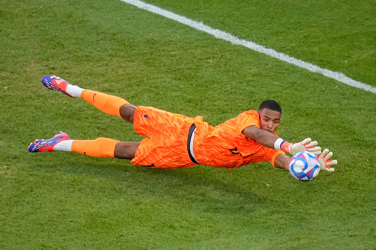 Galatasaray'dan 20 milyon euroluk sürpriz kaleci operasyonu: "Söylenti gerçek oldu" diyerek duyurdular