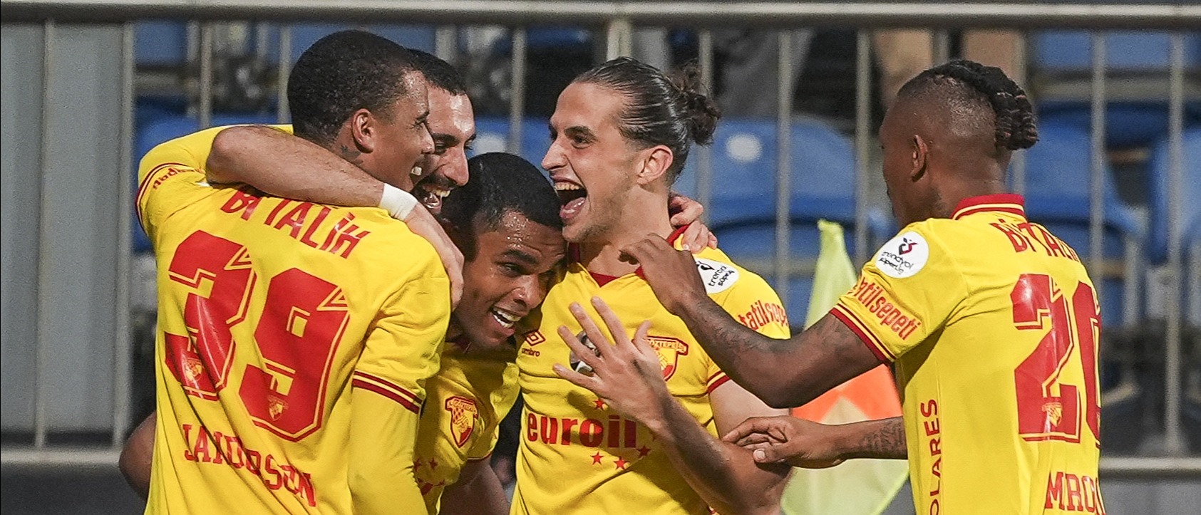 Avrupa hedefindeki Göztepe, Süper Lig'in en genci