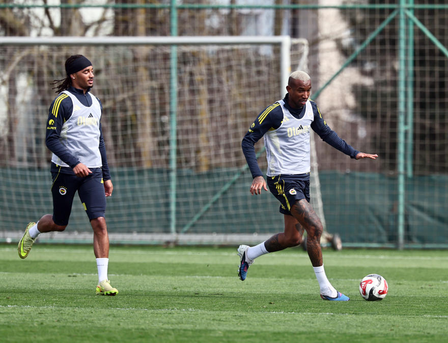 NTV Spor: Fenerbahçe'de Beşiktaş derbisi mesaisi