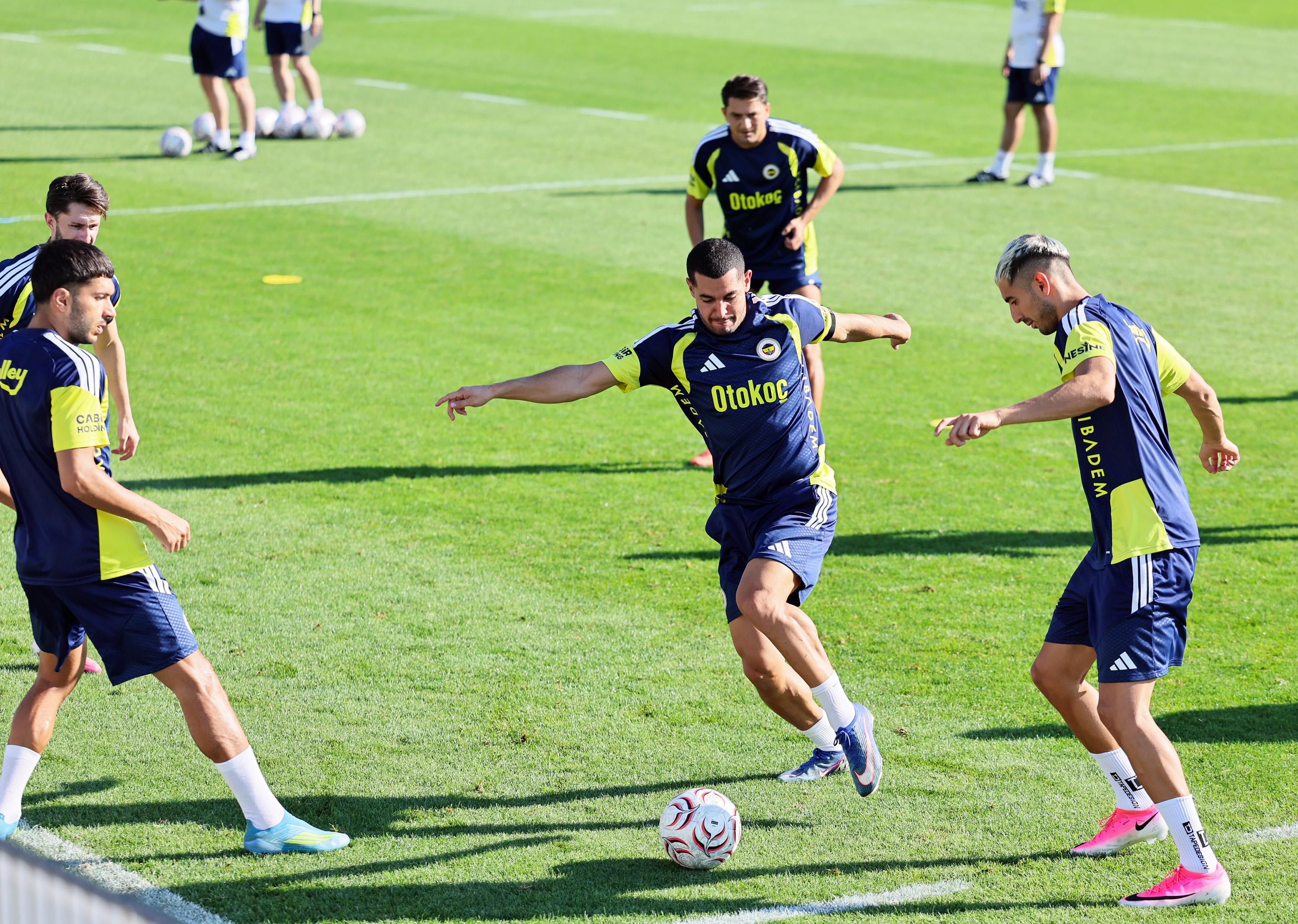 Fenerbahçe yeni sezon hazırlıklarını sürdürdü