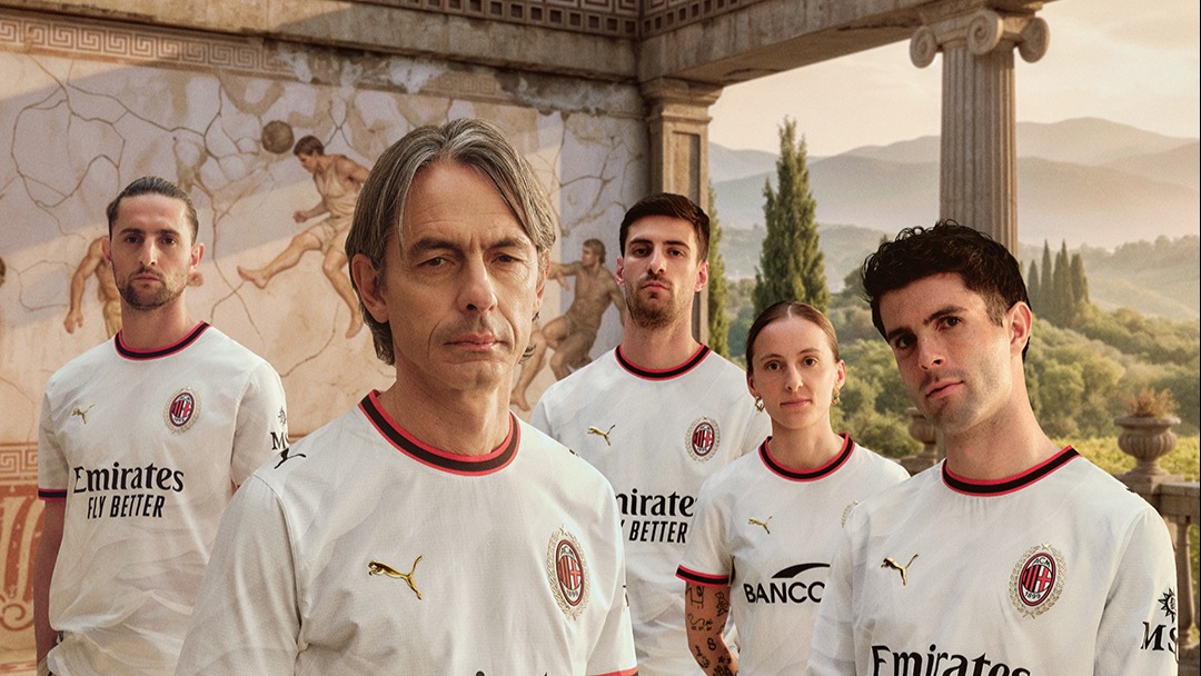 Milan'ın yeni sezon formasında dikkat çeken detay: "İstanbul'dan sonra Atina gelir"