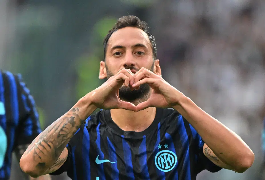 Hakan Çalhanoğlu'nun damga vurduğu maçta, İtalyanlardan Galatasaray detayı - 6