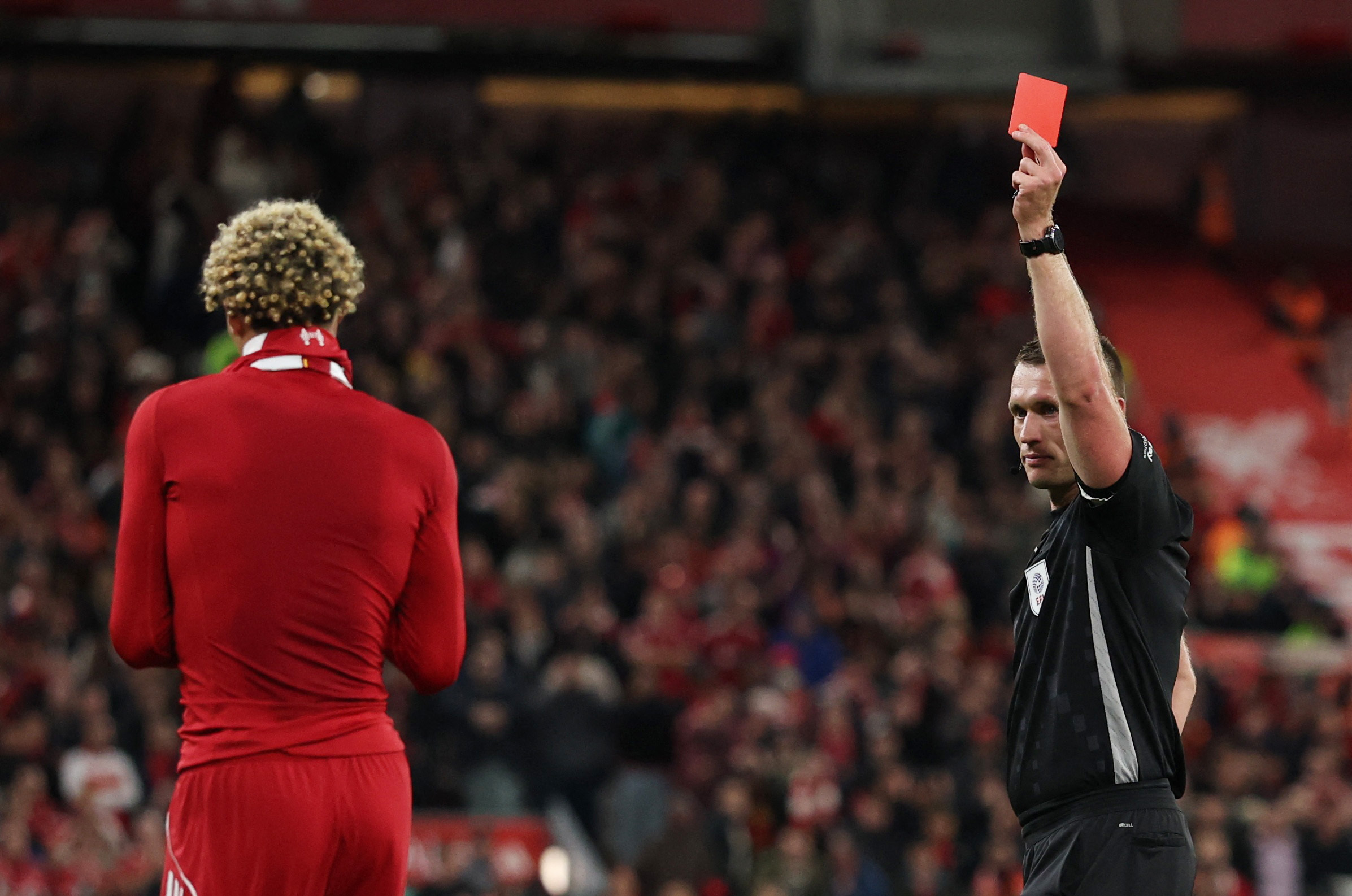 Ekitike Golü Attı, Formayı Çıkardı, Erken Duşunu Aldı: Liverpool'da 'Çok Duygusaldım' Özrü!