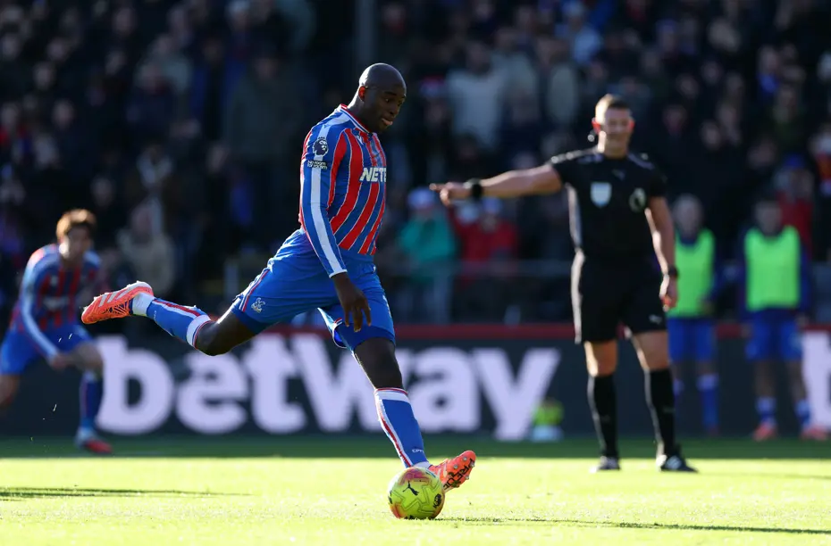 Premier Lig'de ilginç anlar! Her şey 2 dakikada oldu, penaltıdaki karar derbiyi hatırlattı - 3