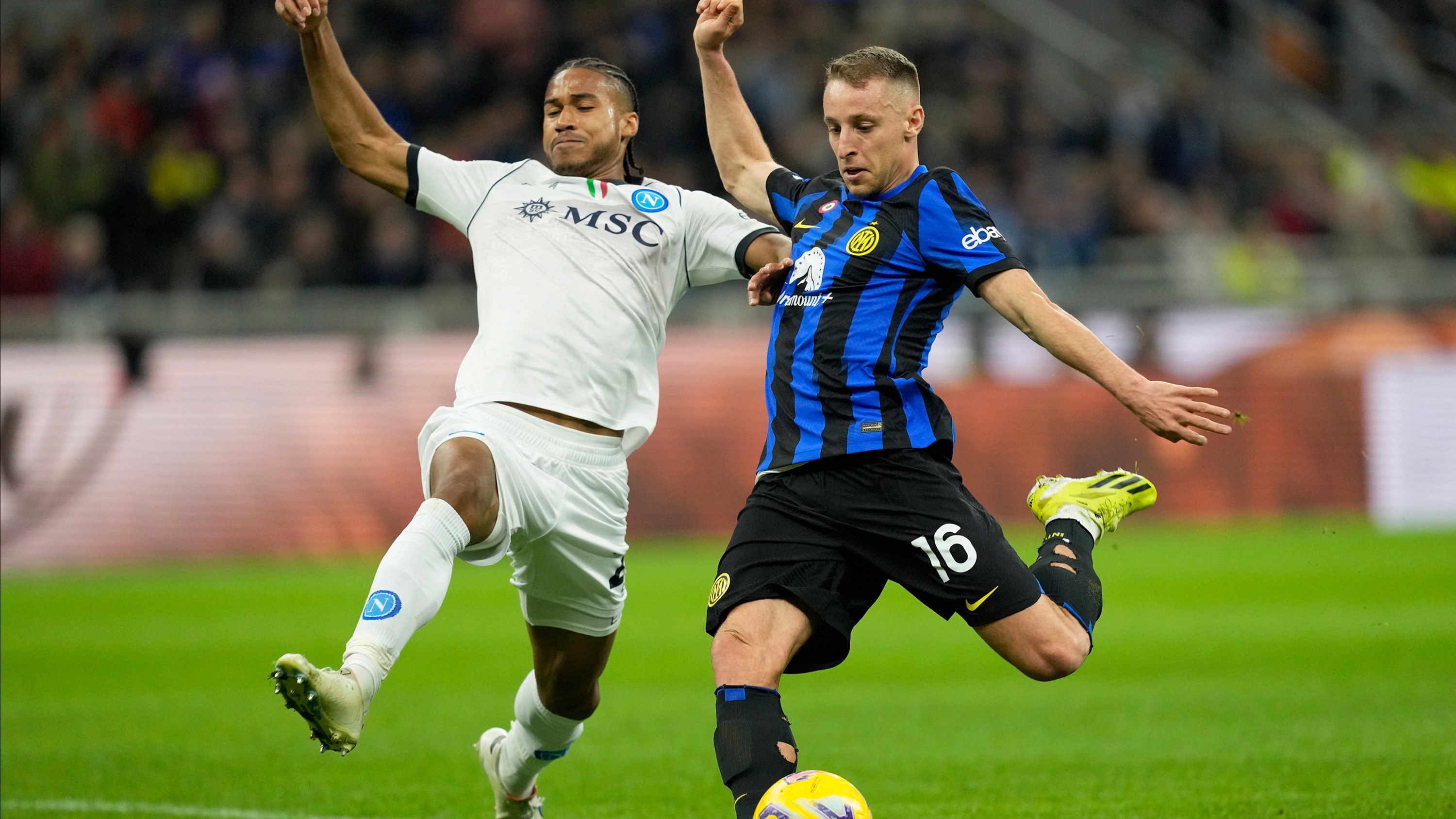 Beşiktaş'ta bu transfer ayrılığa sebep olacak: İki futbolcudan birisi gidecek