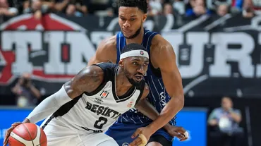 Anadolu Efes'e Beşiktaş maçında sakatlanan Dozier'den kötü haber