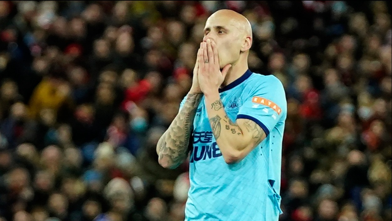 Jonjo Shelvey'den Dubai Çölüne Şaşırtan Transfer: "Londra'da Saat Takamıyorum Abi!"