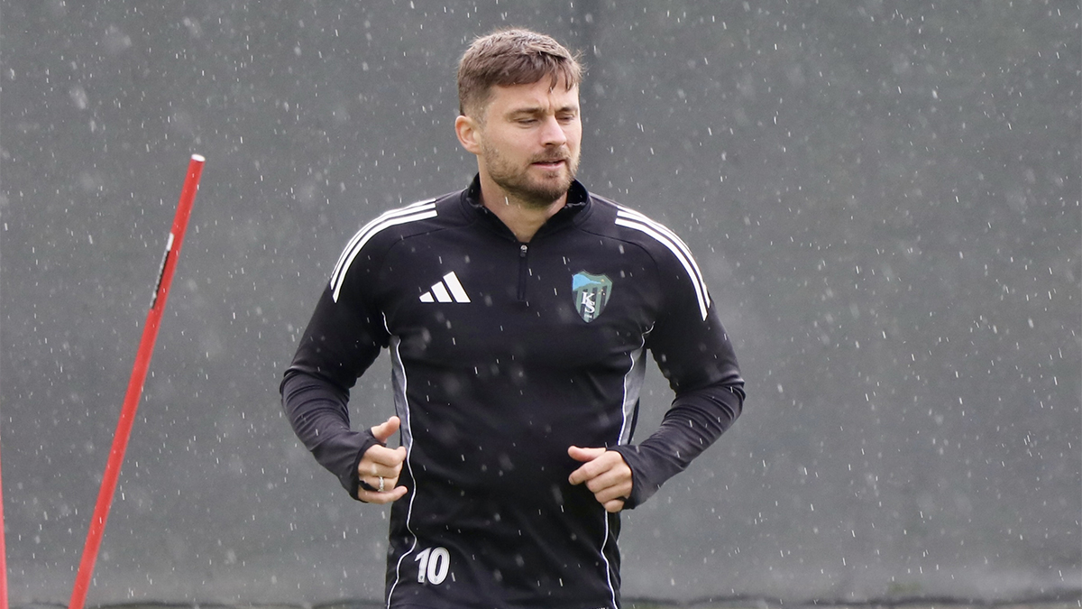 Karol Linetty 1 sezon daha Kocaelispor'da