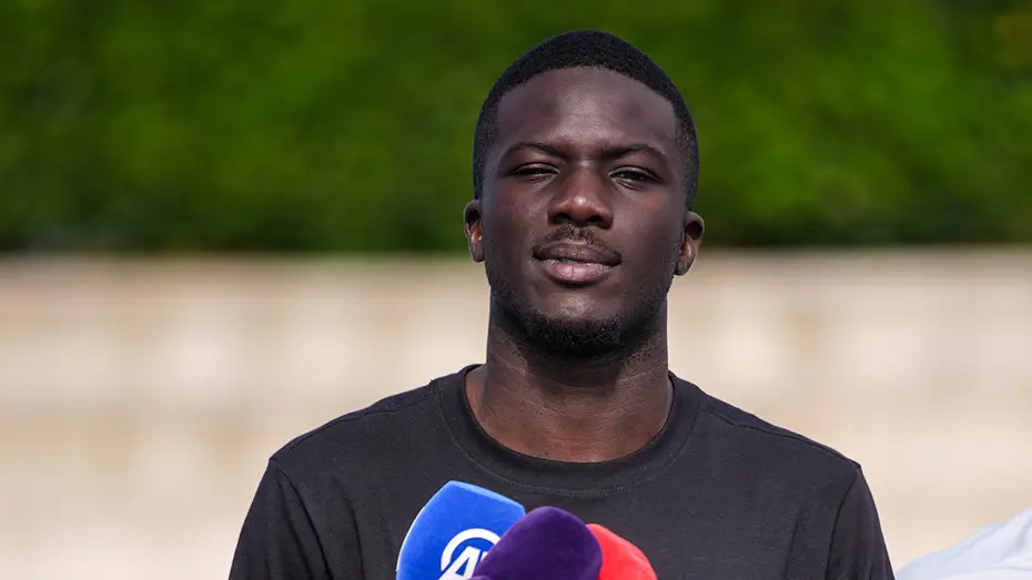 Kassoum Ouattara'dan Beşiktaş sözleri: "Türkiye'nin en iyi takımına geldim" - 3 Kassoum Ouattara'dan Beşiktaş sözleri: "Türkiye'nin en iyi takımına geldim" - 3