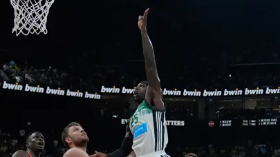 EuroLeague'de ilk haftanın MVP'si Ergin Ataman'ın takımından EuroLeague'de ilk haftanın MVP'si Ergin Ataman'ın takımından