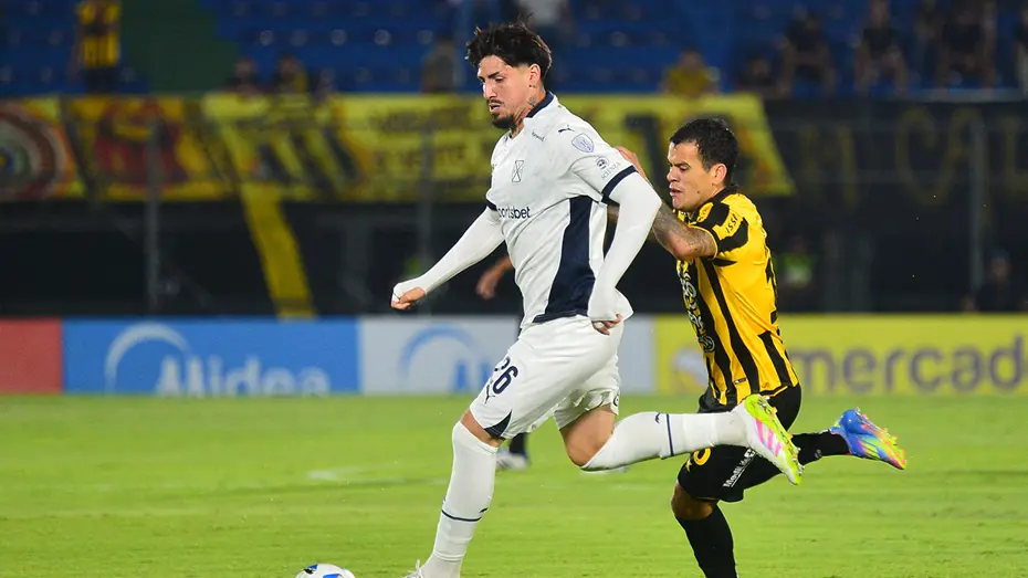 Oosterwolde'nin yerine Arjantinli stoper Fenerbahçe'ye! Daha imza atalı 1 yıl bile olamamıştı - 4