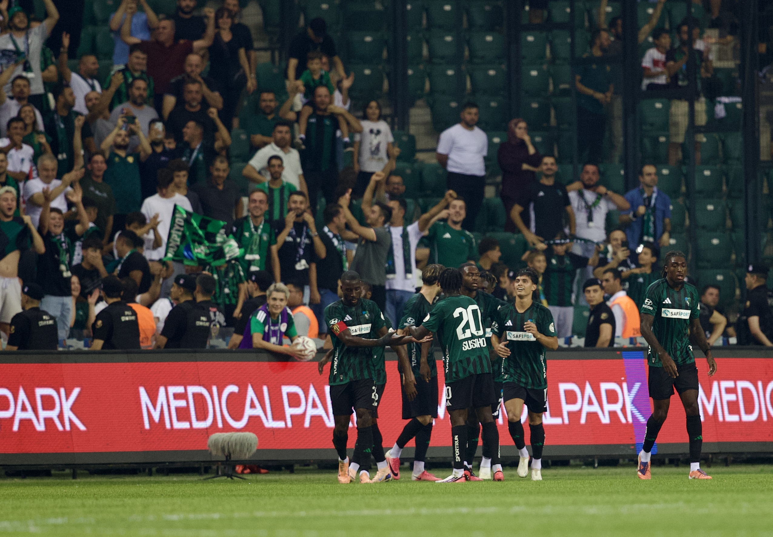 Kocaelispor, 'Geç Olsun da Güç Olmasın' Dedi, Amed SK'yı Paketledi!