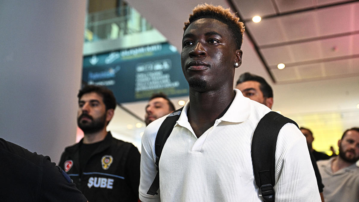 CANLI | Fenerbahçe'de Kojo Peprah Oppong imzayı atıyor