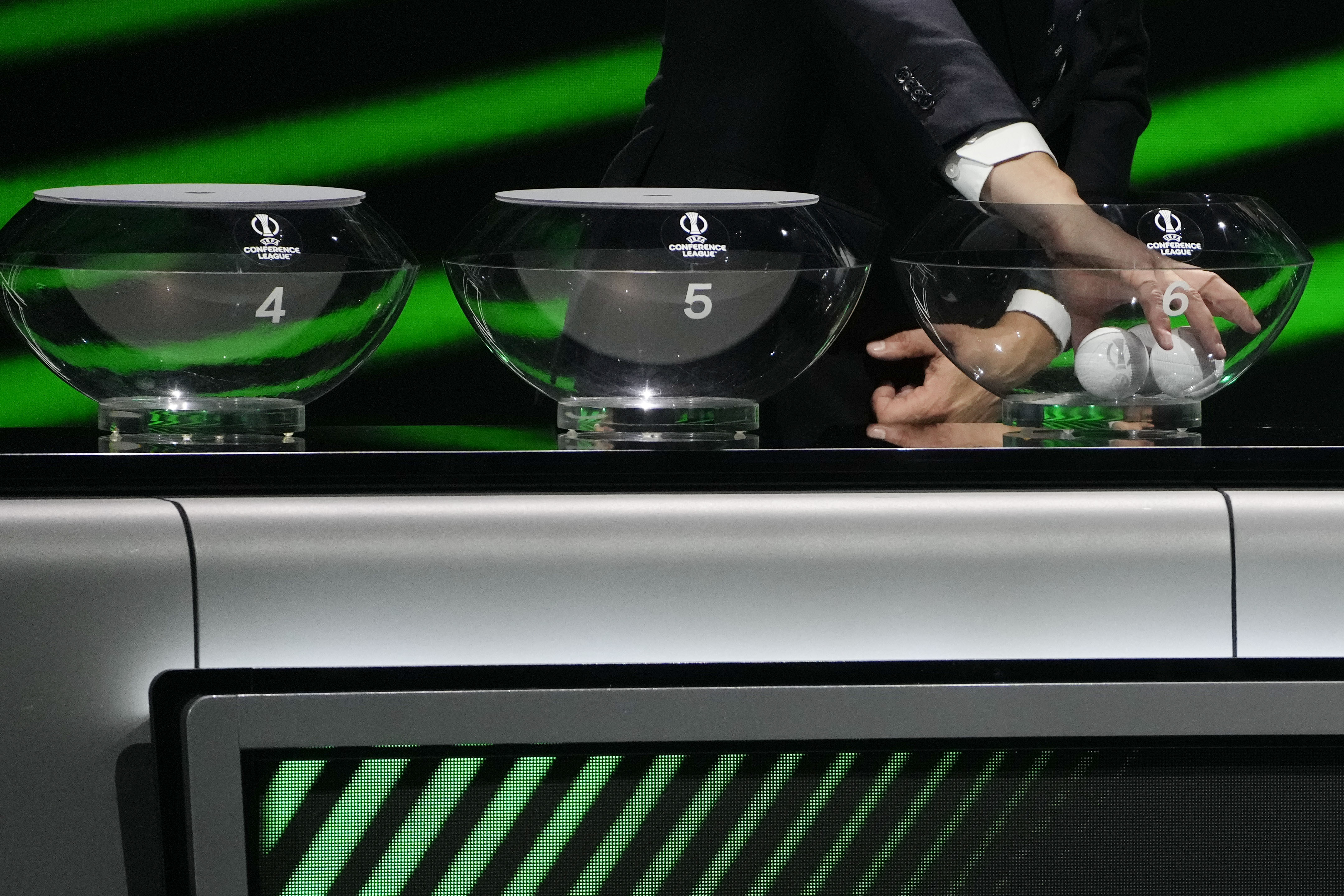 SAMSUNSPOR'UN RAKİPLERİ BELLİ OLUYOR | Konferans Ligi kura çekimi ne zaman, saat kaçta?